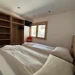 Gin Luxury Apartments City Centre